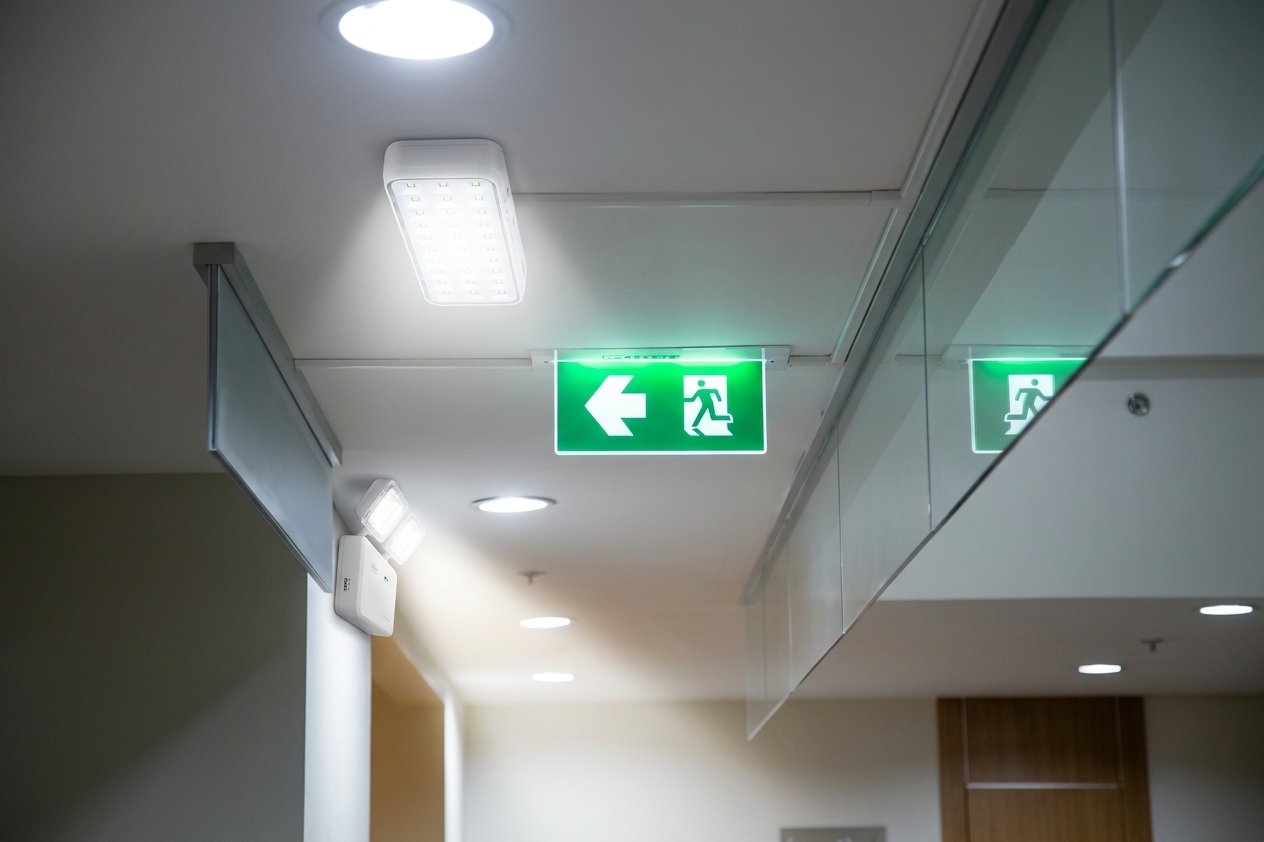 Luminárias de emergência Protintec